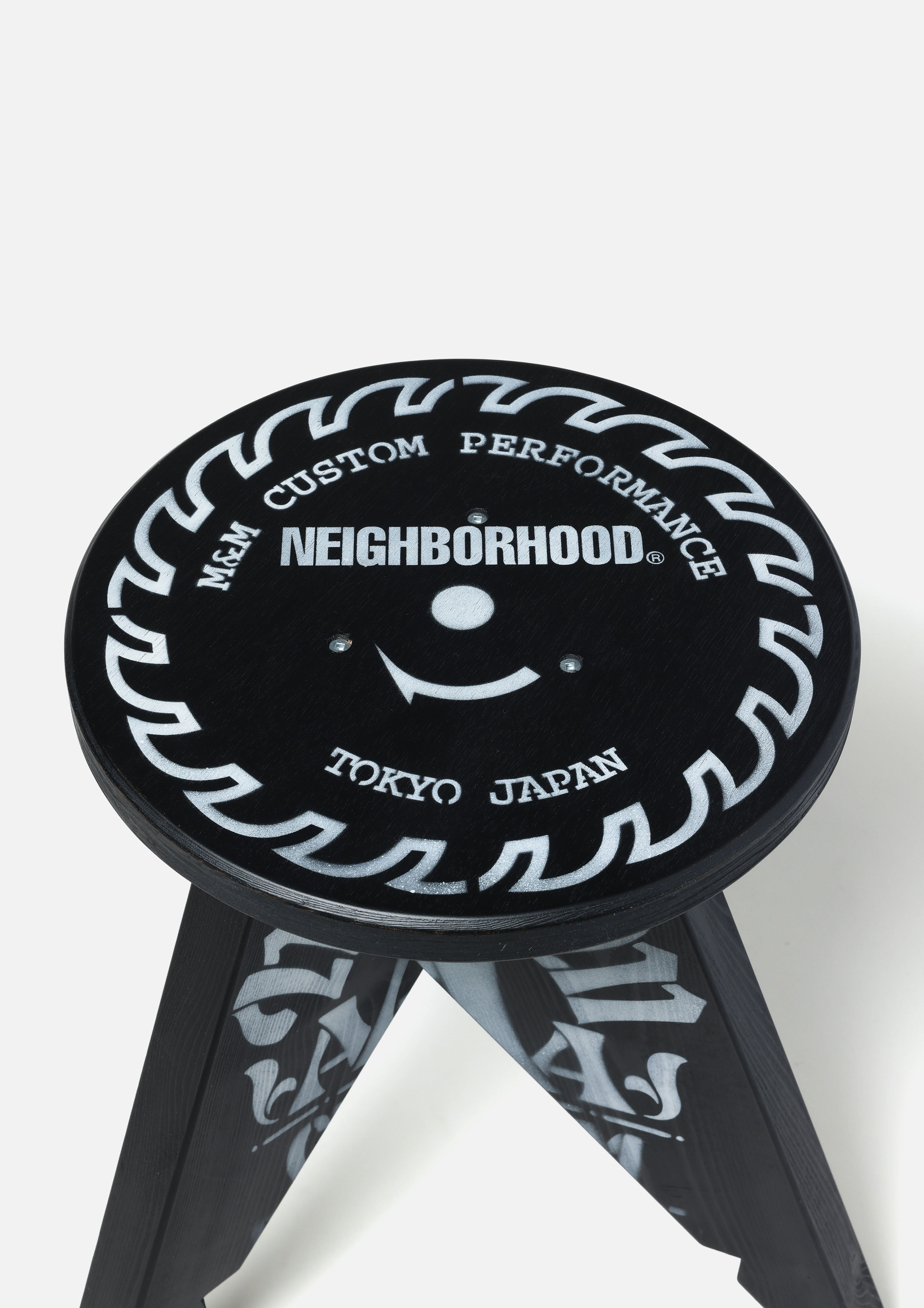 Neighborhood NH x M&M Stool-2 Hocker Schwarz Holz