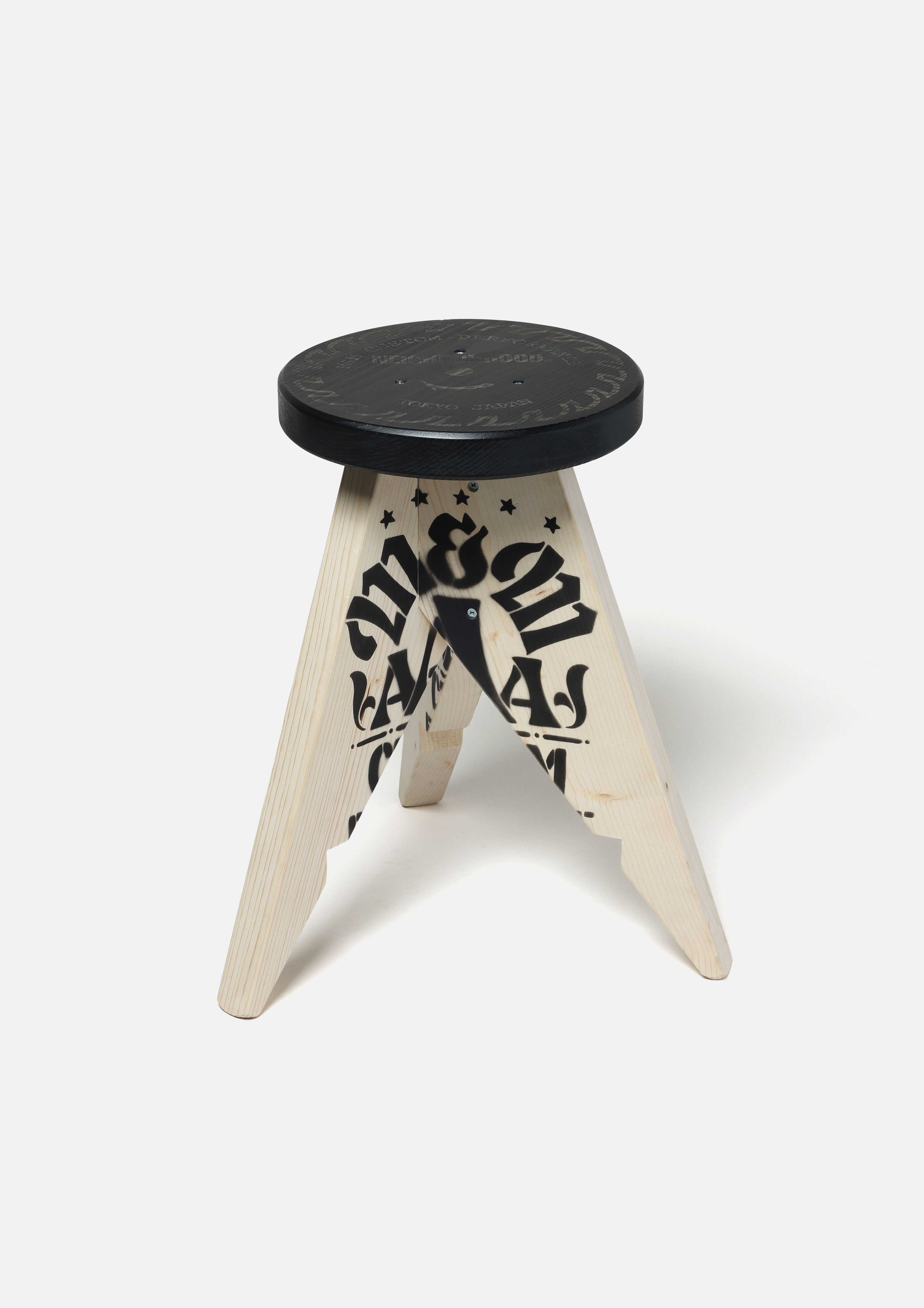 Neighborhood Stool-1 Hocker Holz Schwarz-Natural stapelbar
